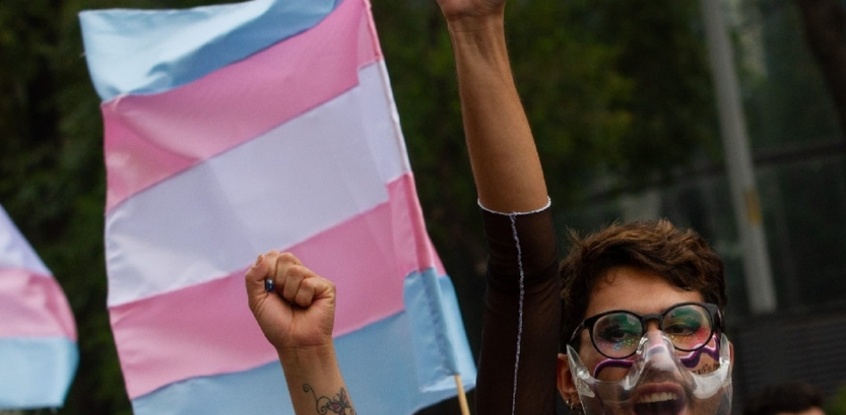 Investigan ataque con ácido a mujer trans en Jalisco