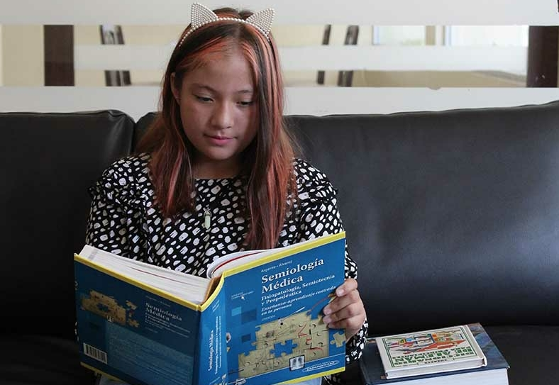 Niña genio estudiará medicina a sus 9 años