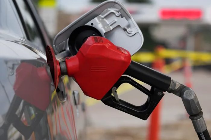 Diputados piden cerrar gasolinera en Morelia hasta esclarecer venta de gasolina con agua