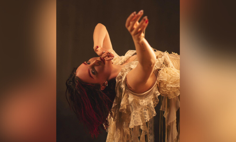 Belinda lanza mensaje tras confirmarse noviazgo de Nodal y Ángela Aguilar